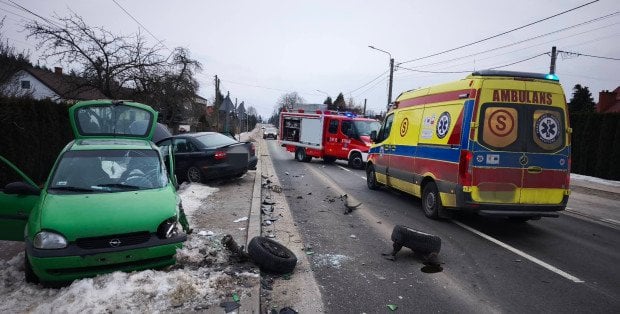 Wypadek w Siennicy koło Mińska Mazowieckiego. Jeden z kierowców pijany