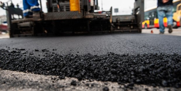 Do samorządów Mazowsza trafi 319 mln zł. Inwestycje drogowe są zaplanowane