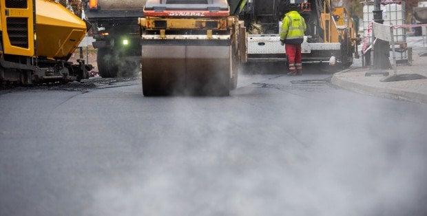 Przebudowa DW 634 w Zielonce. Zamknięte trzy ważne skrzyżowania [MAPA]