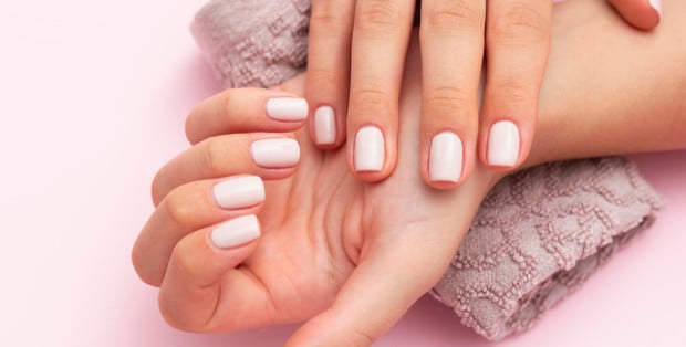 Najmodniejsze paznokcie na Wielkanoc 2026 – trendy, inspiracje i wzory