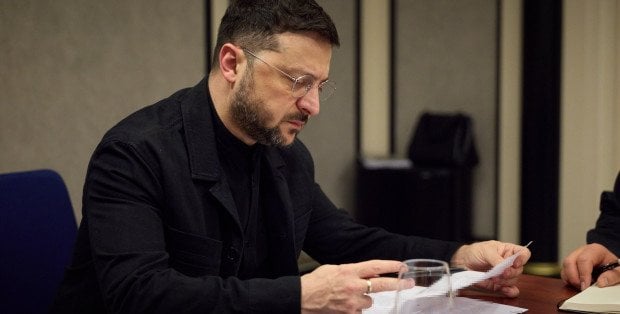 Zełenski: Kolejne trójstronne spotkanie w sprawie pokoju na początku marca w Abu Zabi