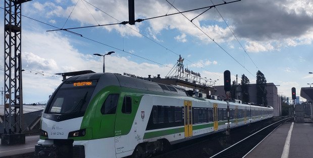 Remonty na kolei. Za kilka dni zmiany w rozkładzie jazdy KM