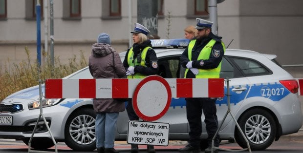 Przemarsze w Warszawie. Są utrudnienia w Śródmieściu i na Mokotowie
