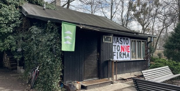 „Miasto to nie firma”. Opłaty wzrosły, Osiedle Jazdów zagrożone likwidacją