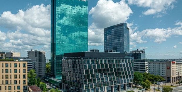 To symbole lat 90. Te warszawskie biurowce zostaną wyburzone