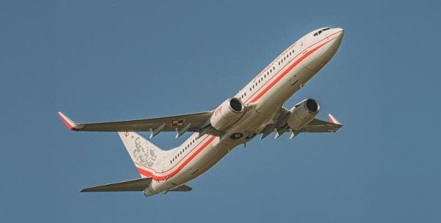 Samoloty wojskowe z polskimi obywatelami na pokładzie są w drodze do kraju