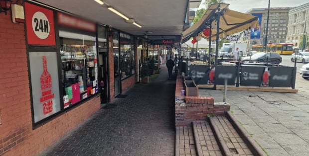 Ważą się losy tzw. nocnej prohibicji w całej Warszawie. Kolejne dzielnice są za