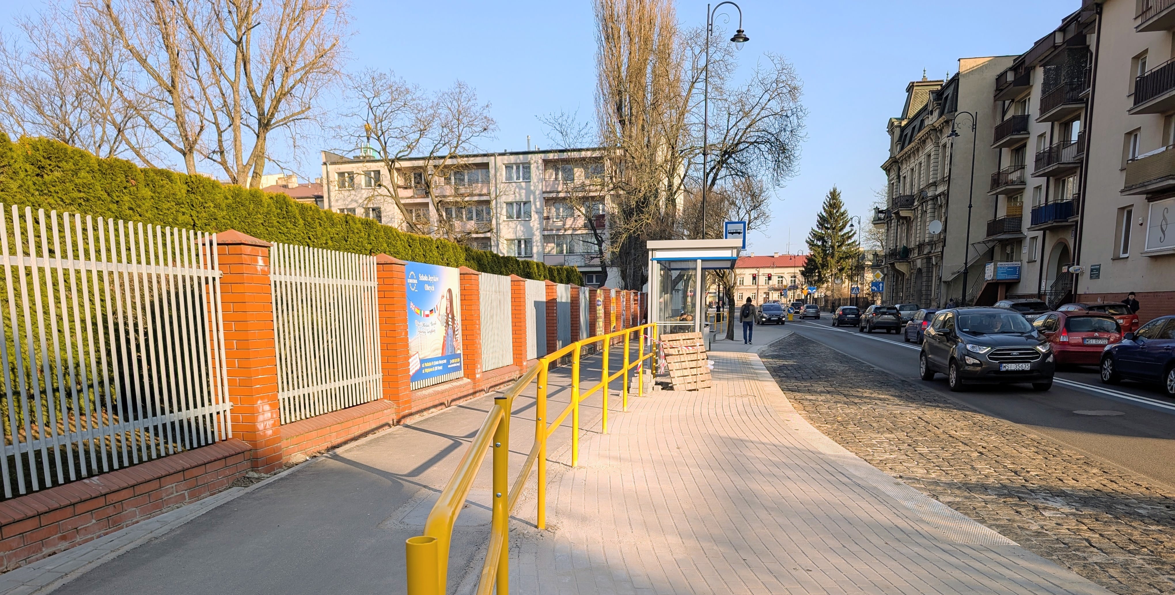 Zmienili plan przebudowy, żeby ocalić drzewa. Wycinka i tak się odbyła