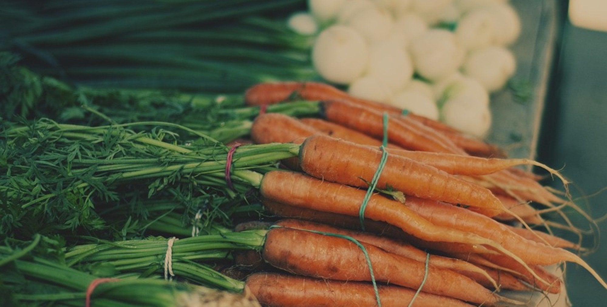 Jedne tanieją, inne biją rekordy. Ile w tej chwili kosztują warzywa?