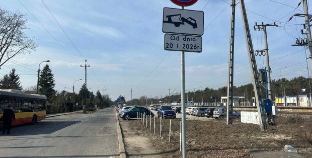 Nie ma gdzie parkować, a lawety poszły w ruch. Paraliż okolic stacji kolejowej