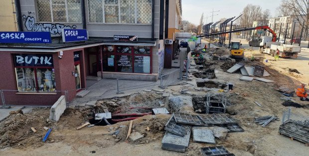 Kiedy koniec remontu Trasy Łazienkowskiej? Przedsiębiorcy: obroty spadły o 80 proc.