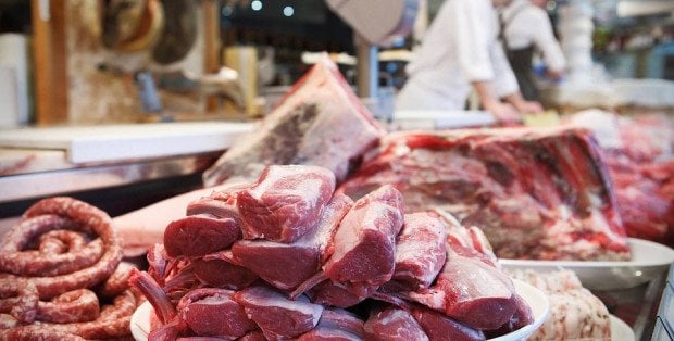 Kradzież w zakładzie mięsnym w Ostrołęce. Ogromna nagroda za wskazanie sprawców