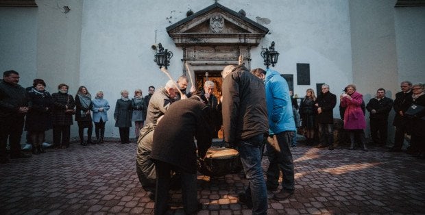 Niezwykła tradycja wielkanocna. To dzieje się już tylko tam