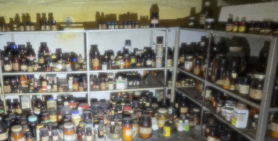 Słoiki z podejrzanymi substancjami w Płocku. Prokuratura wszczęła śledztwo