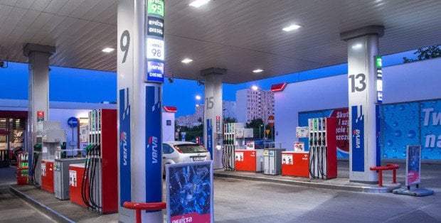 Will fuels be cheaper? Domański: Drops in oil prices will translate into fuel prices in a fewer  days