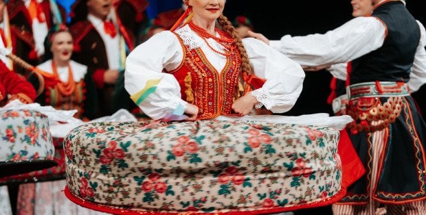 Co da ustawa o zespołach ludowych? Maliszewski: Będą mogli odpłatnie koncertować