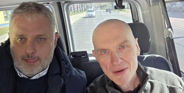 "To historia niezwykłej odwagi i lojalności". Andrzej Poczobut w drodze do Warszawy