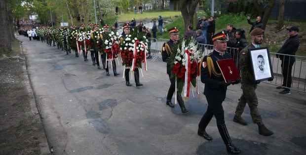 Pogrzeb Łukasza Litewki. Tłumy pożegnały posła "o wielkim sercu"