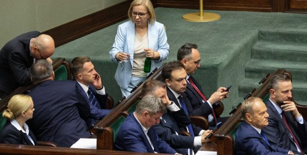 Jest decyzja Sejmu ws. Pauliny Hennig-Kloski i Justyny Sobierańskiej-Grendy. Głosowali nad wotum nieufności