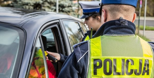 Ponad 9 tys. zł "na rękę" w stołecznej policji. Wciąż brakuje funkcjonariuszy