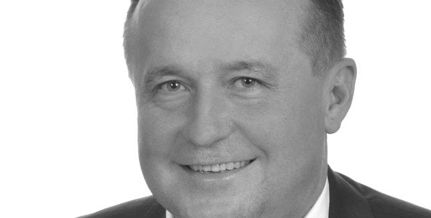 Nie żyje wieloletni burmistrz gminy Kozienice. Tomasz Śmietanka miła 57 lat