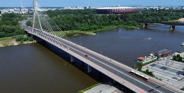 Pobicie nastolatków z Ukrainy na Moście Świętokrzyskim. Pięć osób zatrzymanych