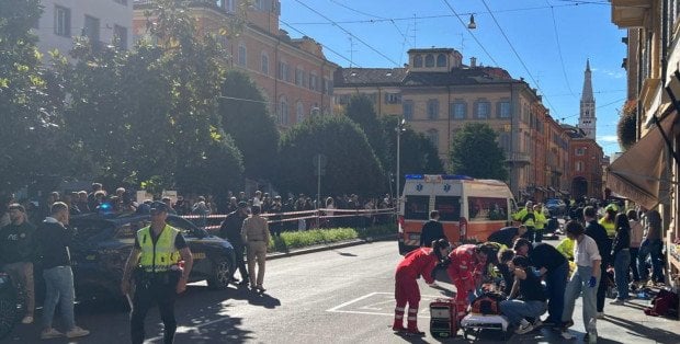 Kierowca wjechał w grupę osób w Modenie. Wśród poszkodowanych Polka