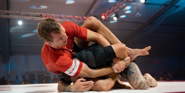 MMA coraz popularniejsze na Mazowszu. Jak wybrać pierwsze rękawice i nie przepłacić