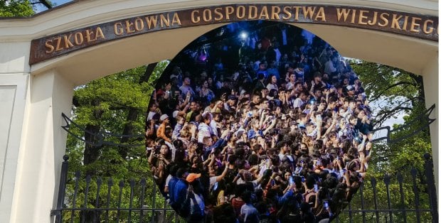 "Basy niosły się po całej okolicy tak, iż to przenikało przez ściany". Protesty po Ursynaliach SGGW