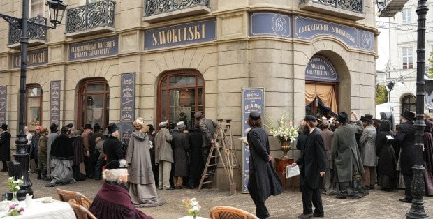 XIX-wieczna Warszawa na wielkim ekranie. Wiemy, kiedy premiera "Lalki"