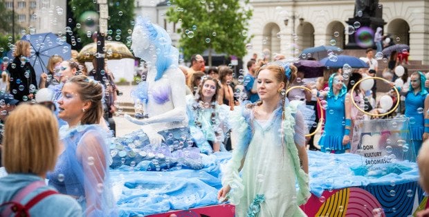 W czerwcu Warszawa świętuje. Parada Syrenki, regaty na Wiśle i koncerty