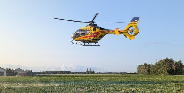 Samochód wypadł z wiaduktu w Płocku. Zmarła druga z poszkodowanych osób