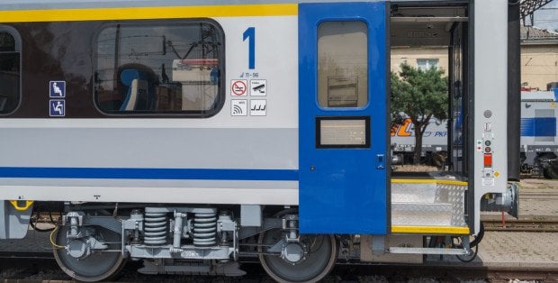 Dodatkowe pociągi i więcej wagonów. PKP Intercity na długi weekend