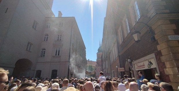 Krakowskie Przedmieście jako deptak. Procesje i zmiany w komunikacji