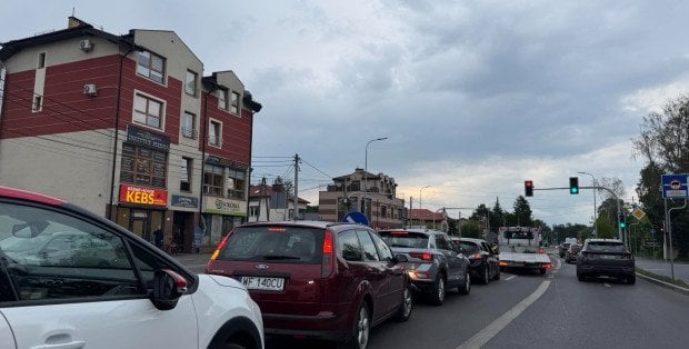 Korki na Wyszyńskiego w Zielonce. Mieszkańcy: Jest gorzej niż przed remontem