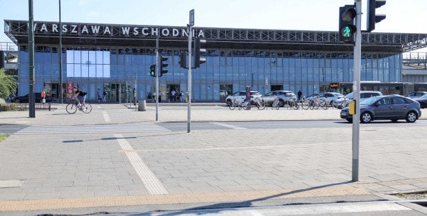 Warszawa Wschodnia będzie miała łącznik z metrem. Powstanie nowy peron na stacji PKP Stadion