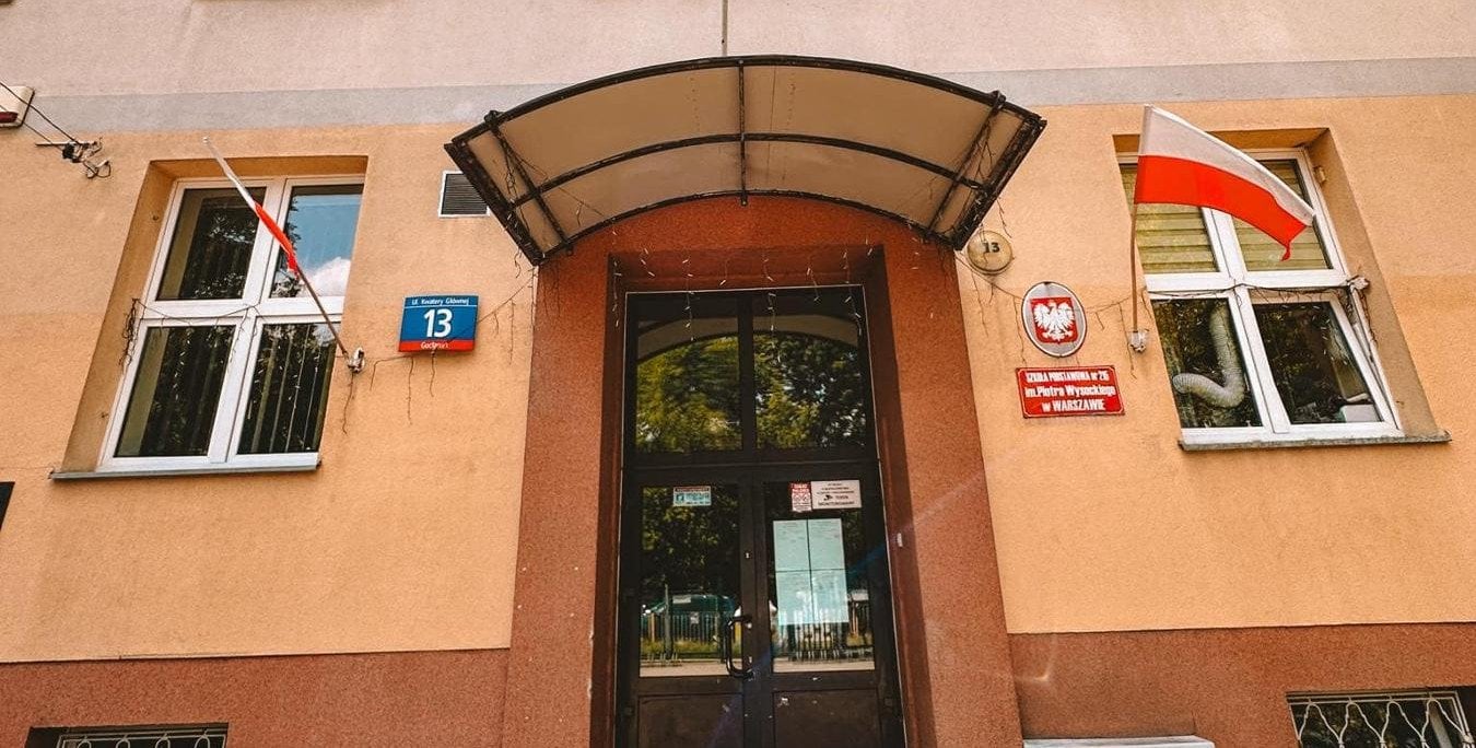Szkoła w Warszawie nie otworzy się 1 września. "Czujemy się oszukani"