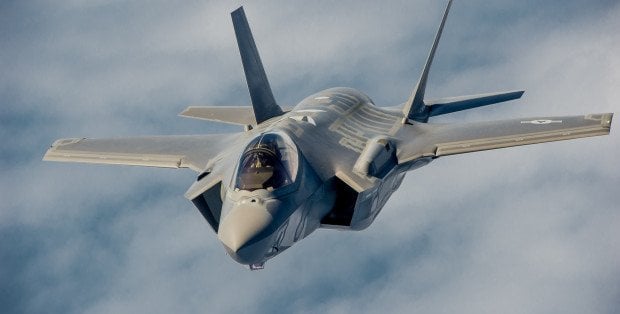 Myśliwce nad Warszawą. MON podał szczegóły przelotu F-35
