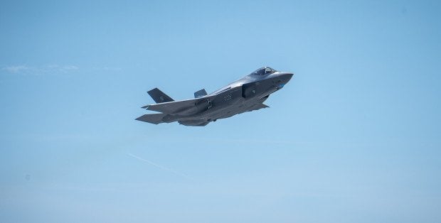 Myśliwce F-35 przeleciały nad Warszawą. "Husarze" dołączają do Sił Zbrojnych RP