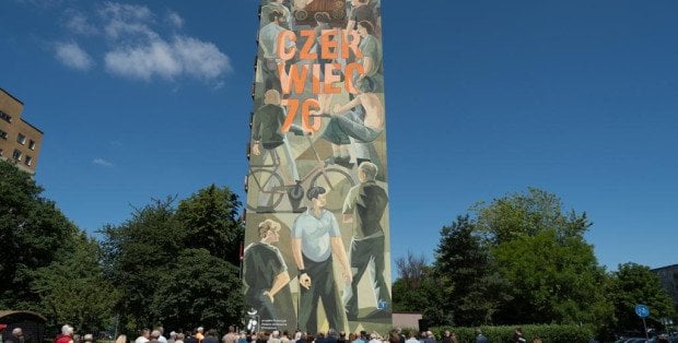 Nowy mural w Ursusie. Nawiązuje do ważnych wydarzeń w historii Polski