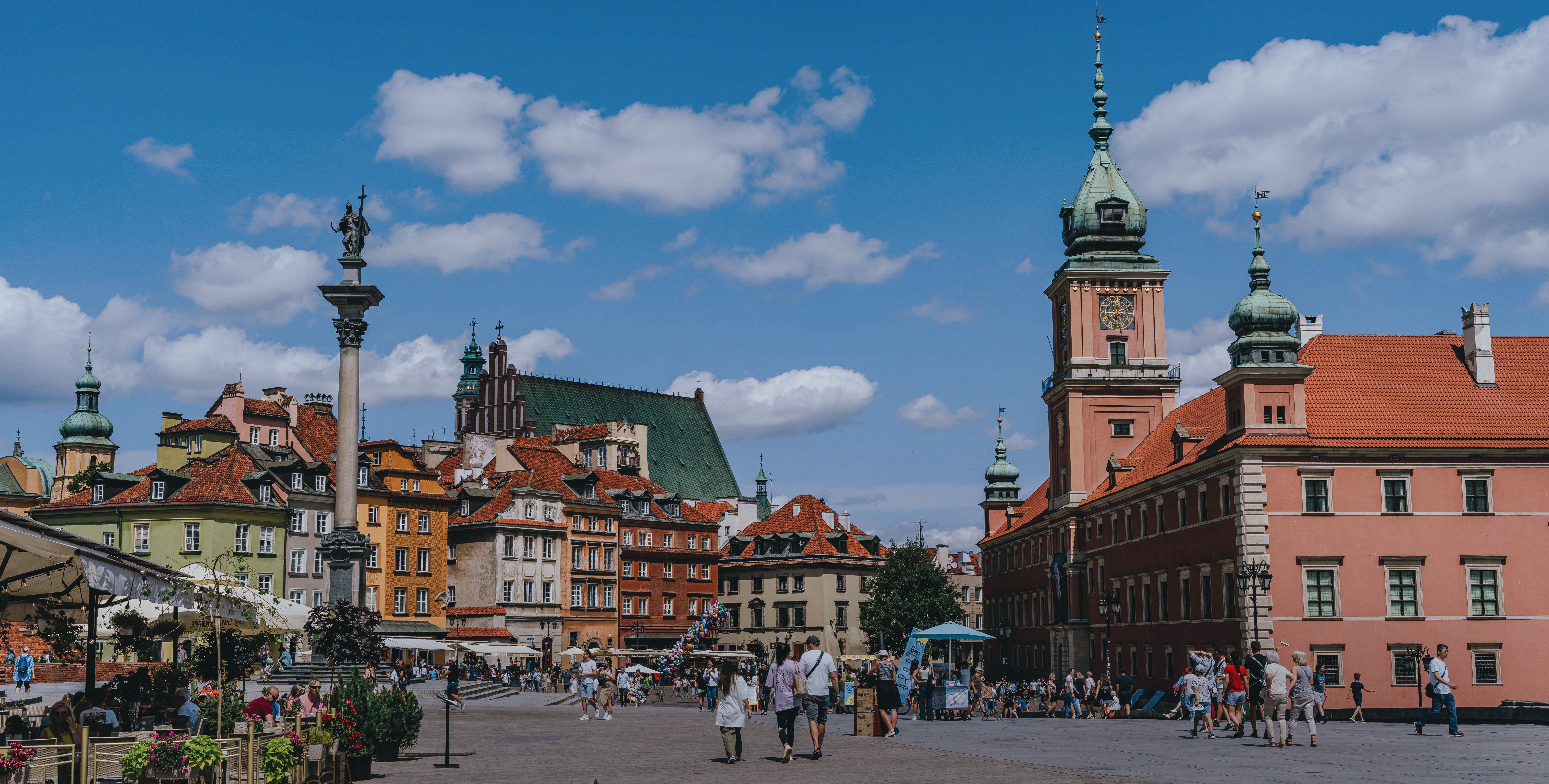 IMGW prognozuje zagrożenia. Upały nie odpuszczą, na termometrach choćby 34°C