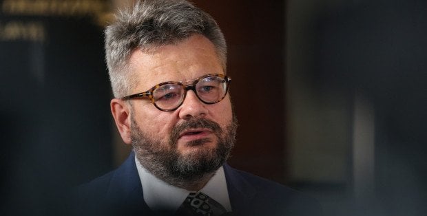 Śledztwo prokuratury ws. Szpitala Południowego. "Trwa zabezpieczanie 20 kart zgonu"