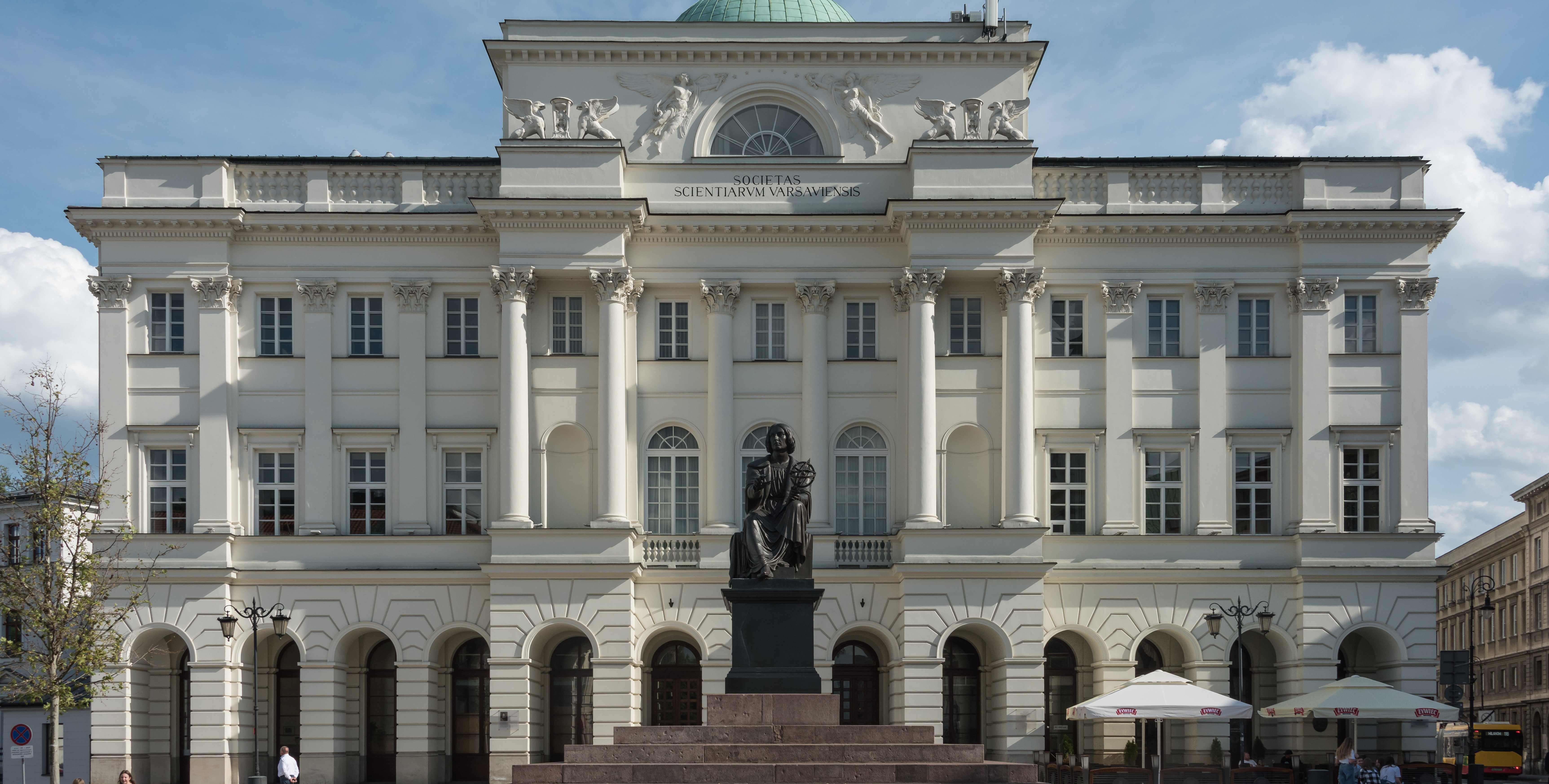 Dwustuletnia kronika Warszawy zapisana w architekturze. Gmach, który był świadkiem historii polskiej nauki i niepodległości
