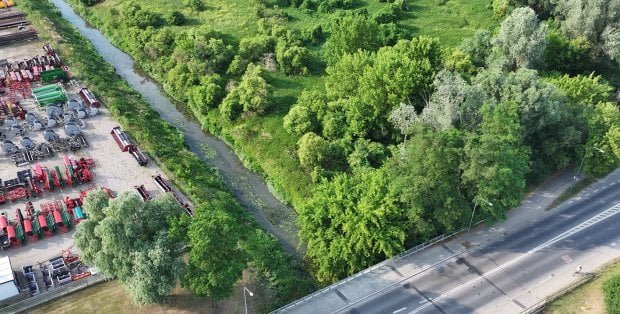 Ścieki w Łydyni w Ciechnowie? Wędkarze nie mają wątpliwości