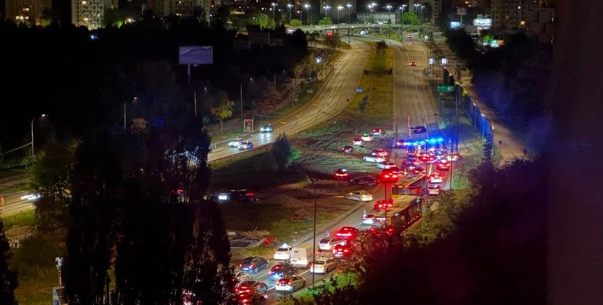 Przebiegała przez Trasę Łazienkowską. Tragiczny wypadek w Warszawie