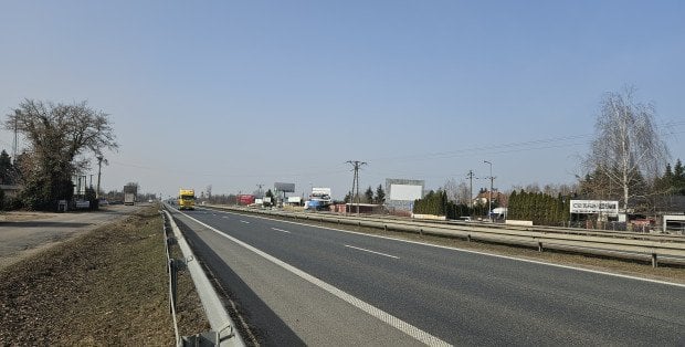 Chcą drogi, ale nie chcą sprzedać nieruchomości za bezcen. Kontrowersje wokół S7 w Łomiankach