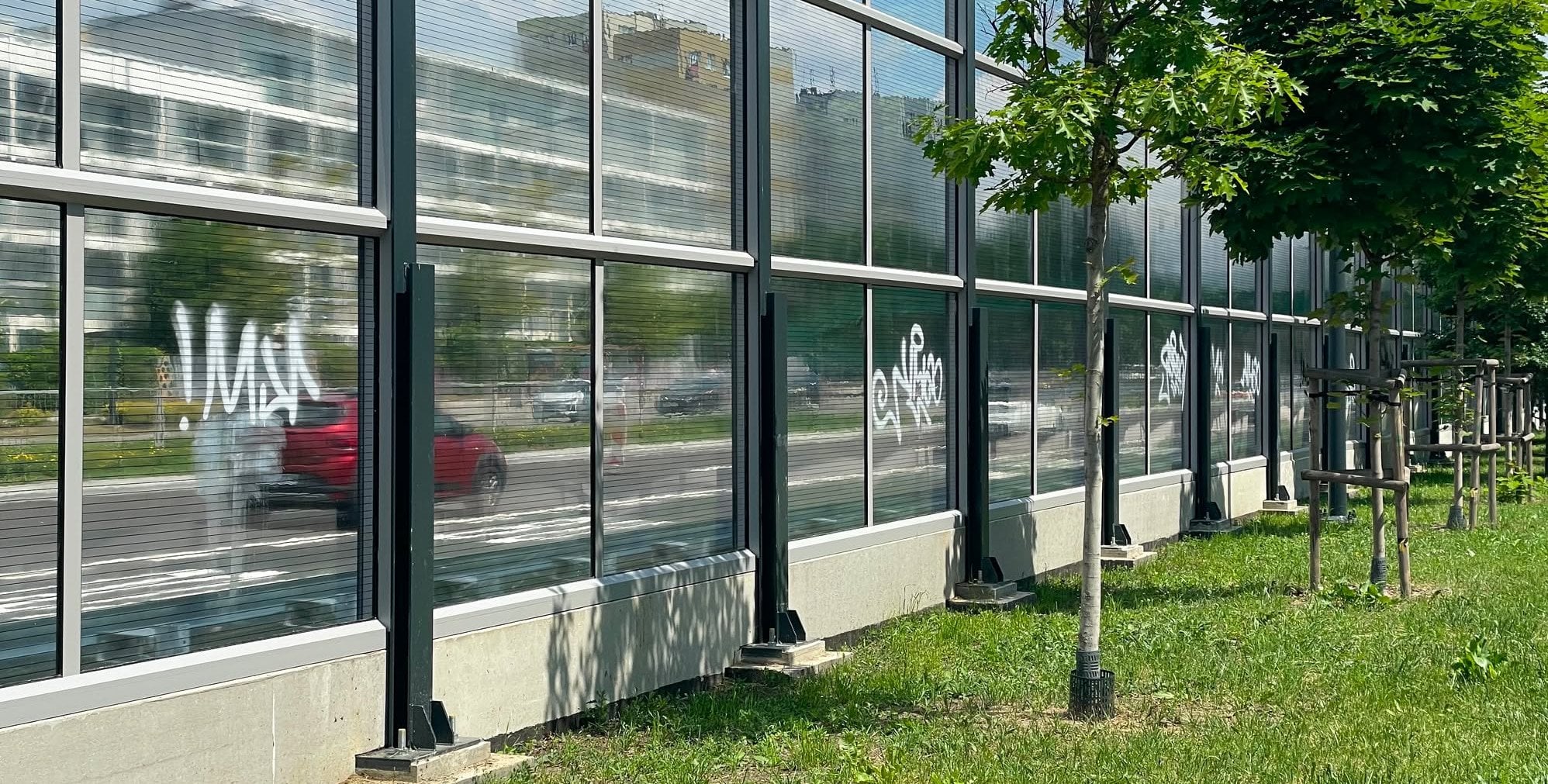Hałas od lat utrudniał życie mieszkańcom. W tych dzielnicach powstają nowe ekrany akustyczne