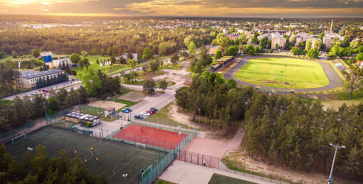 Ważna inwestycja w Otwocku coraz bliżej. Kiedy nowy stadion będzie gotowy?