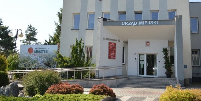Odwet za referendum? Radni mówią o zemście, burmistrz o manipulacji
