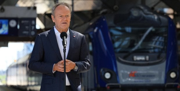 "Wygodniej, szybciej i więcej". Premier ogłasza wielki projekt kolejowy